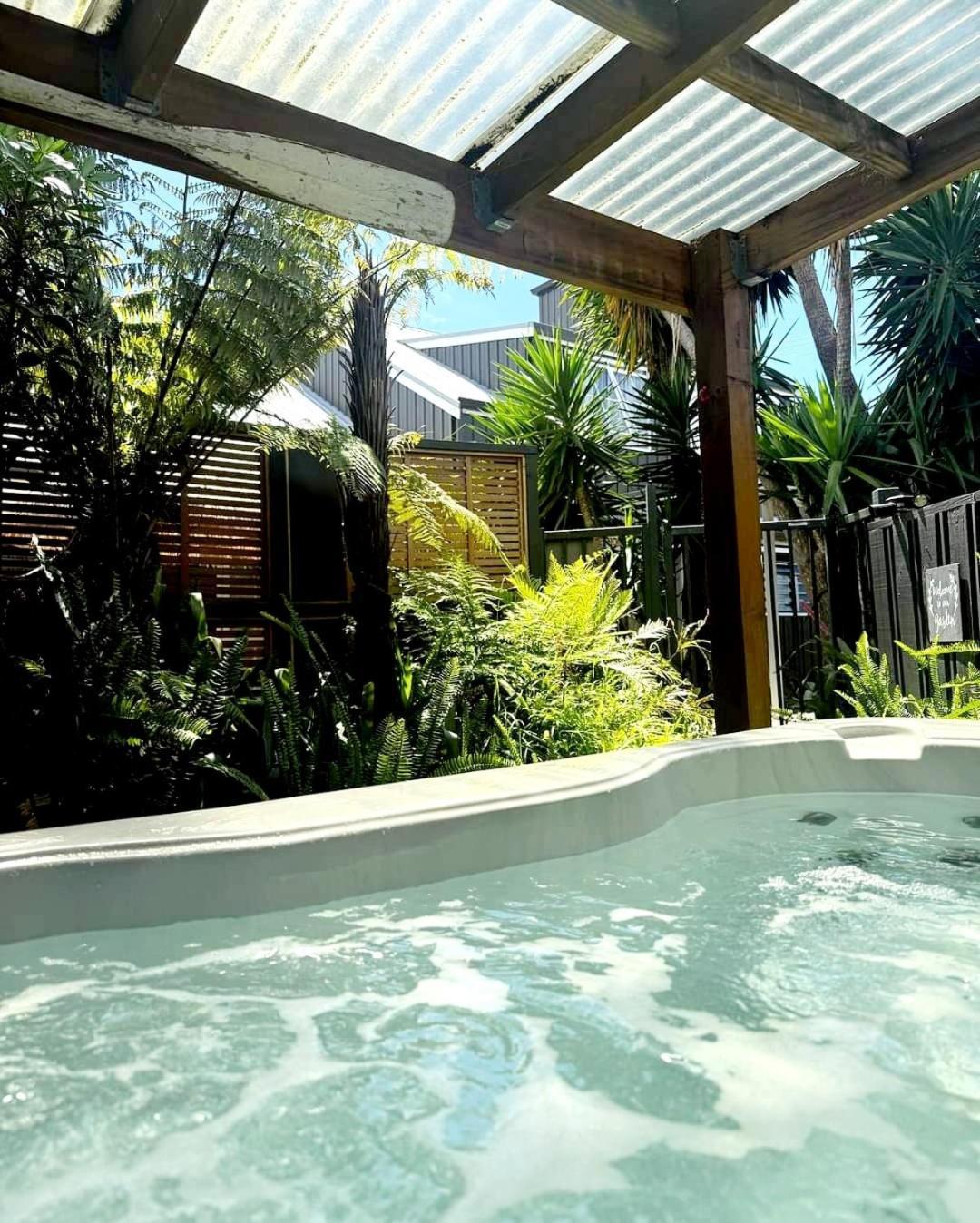 Southpacific Motel Whangamata Exteriér fotografie