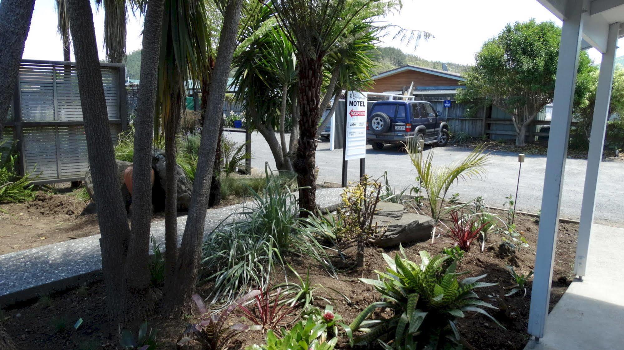 Southpacific Motel Whangamata Exteriér fotografie